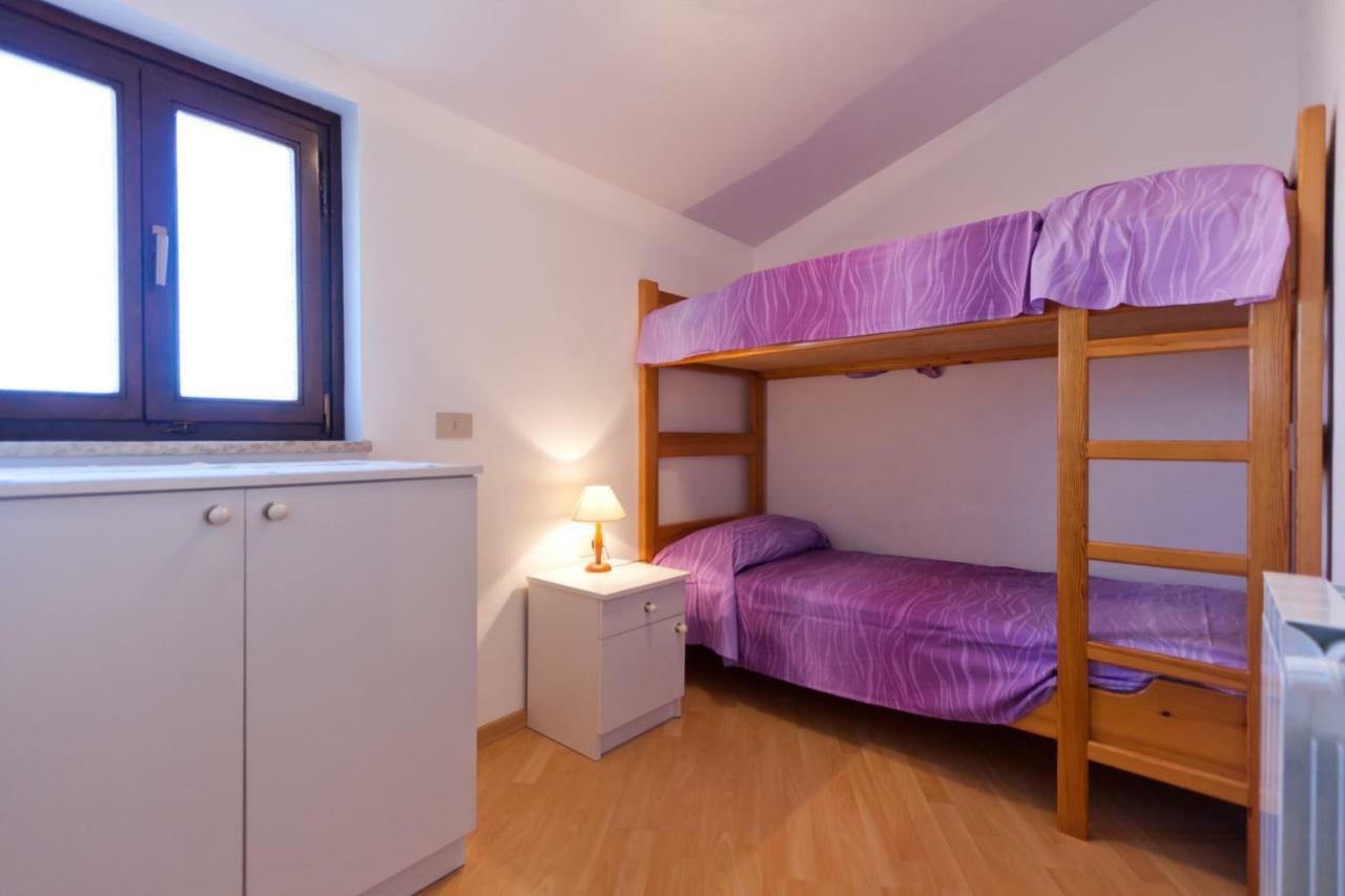 Apartments Redenta Tar-Vabriga Ngoại thất bức ảnh