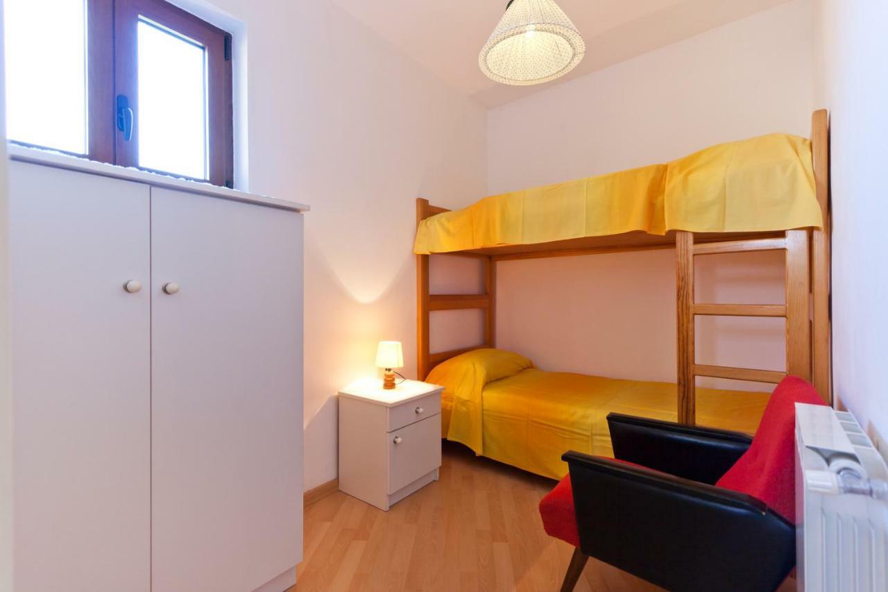 Apartments Redenta Tar-Vabriga Ngoại thất bức ảnh