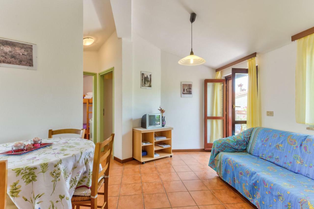 Apartments Redenta Tar-Vabriga Ngoại thất bức ảnh