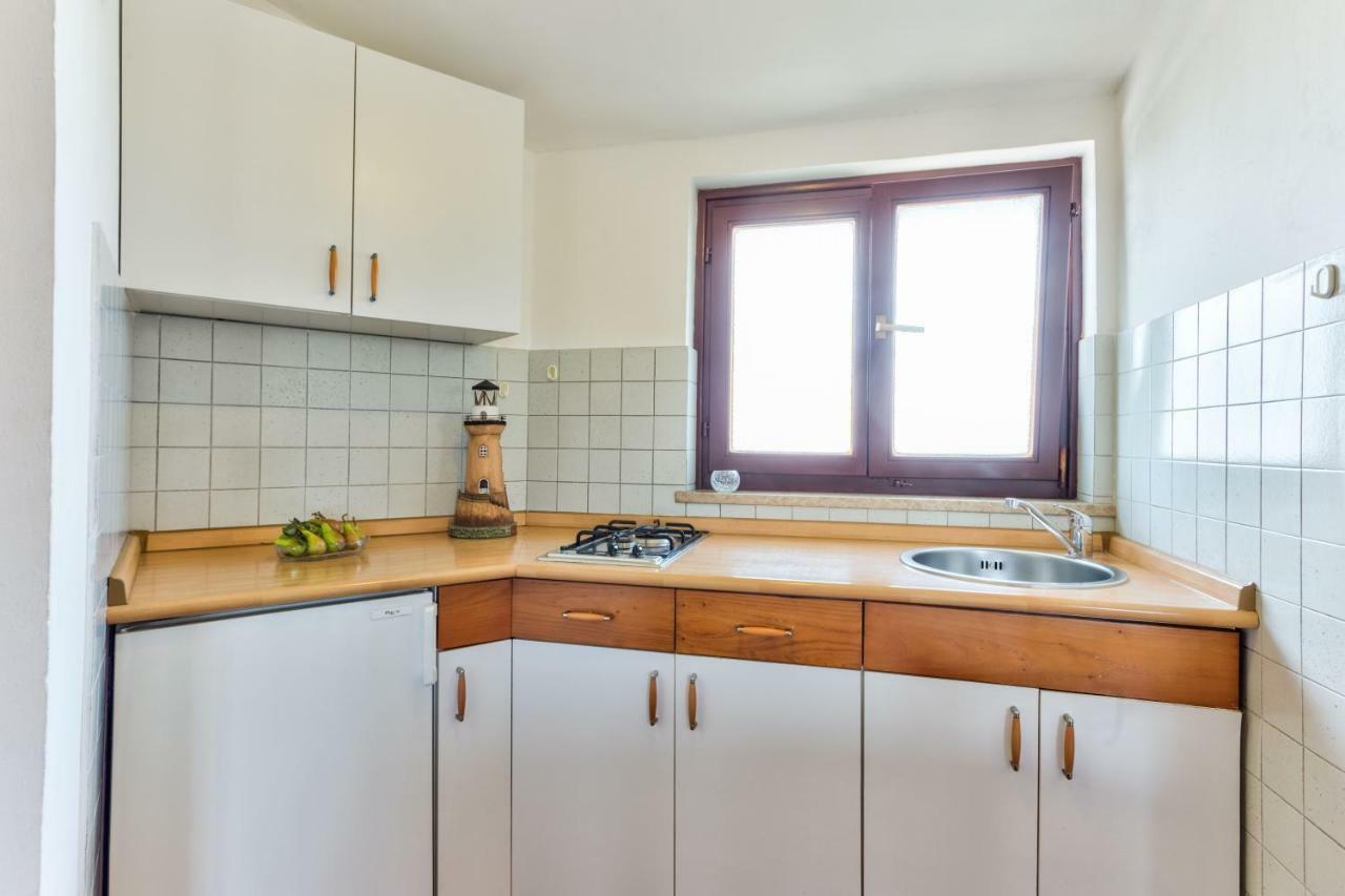 Apartments Redenta Tar-Vabriga Ngoại thất bức ảnh
