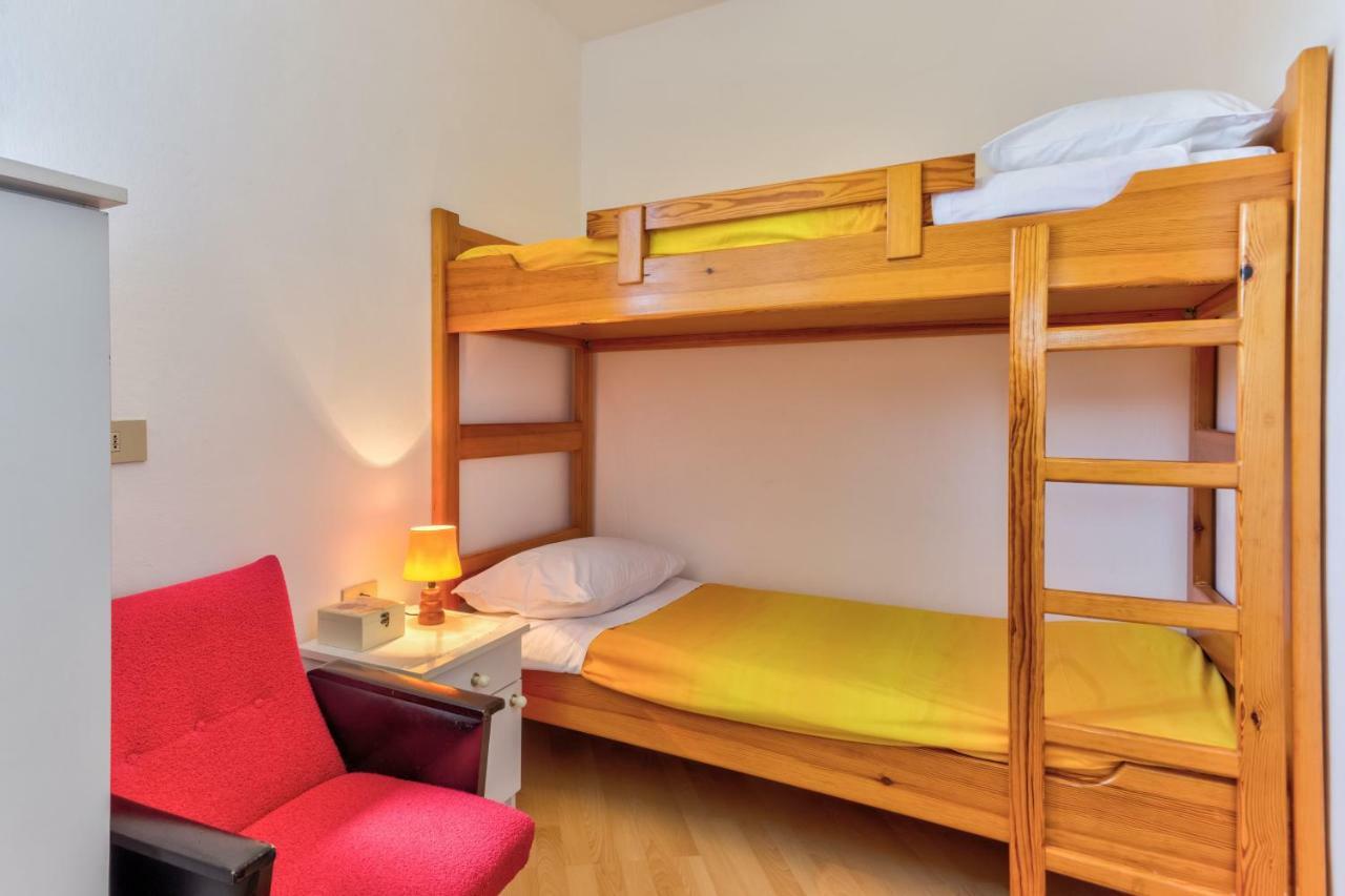 Apartments Redenta Tar-Vabriga Ngoại thất bức ảnh